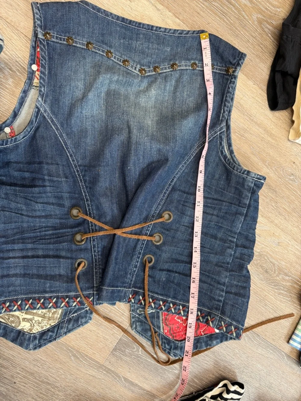 Double Ranch Embroidered Denim Vest with Red Bandana Accents Women's size small - Picture 8 of 10